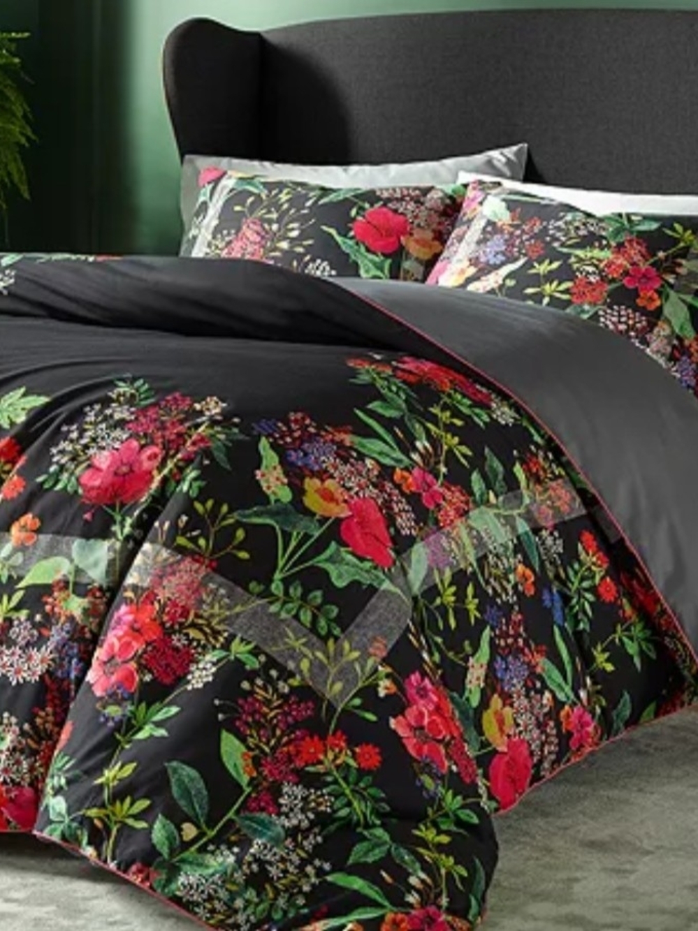 Ted Baker Metropolis Duvet Cover Set With 2 Shams